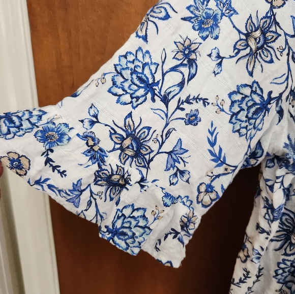 Adorable blouse - Picture 5 of 6